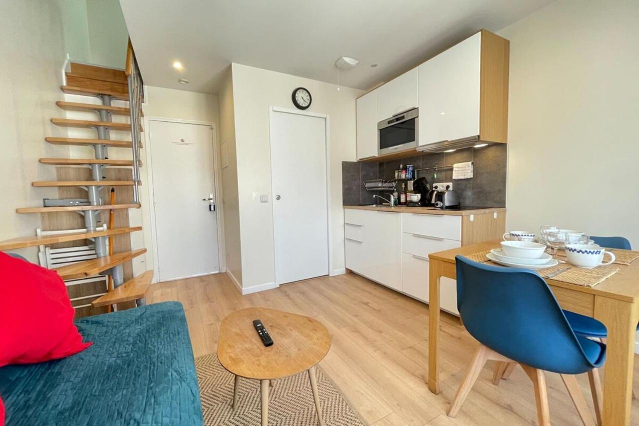 M8 Le Vieux Massyrer600Morly20 Minnetflixneuf Exterior foto